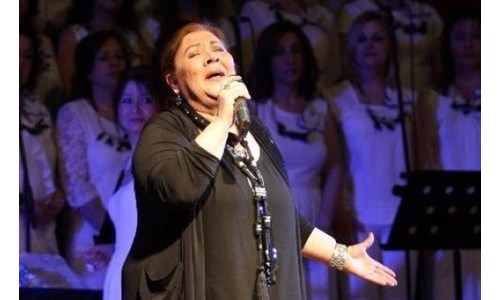 BANU KIRBAĞ'DAN YENİ ŞARKILAR GELİYOR